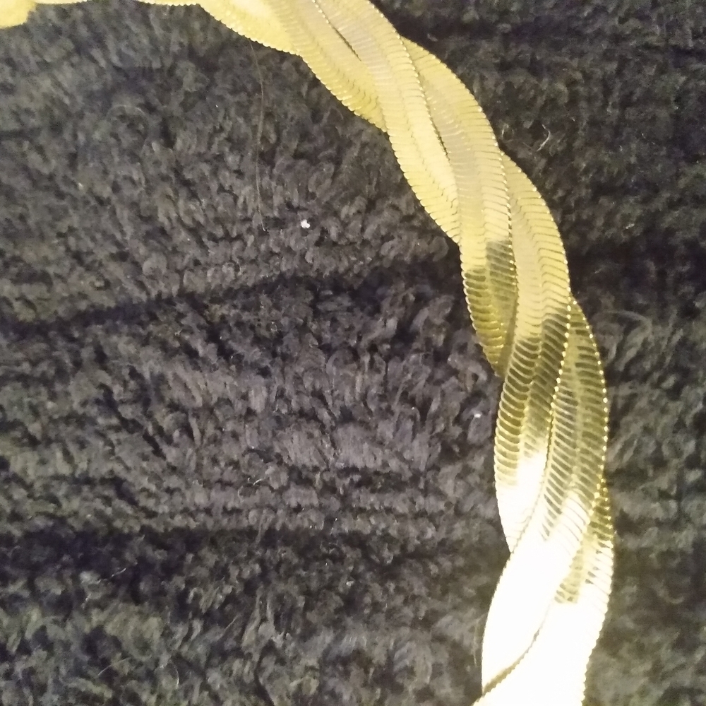 Necklace - Picture 2 of 7